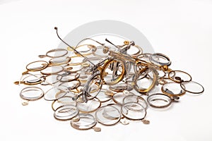 Optometric Devices And Lenses