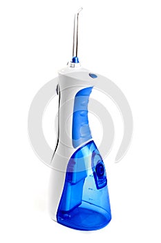 Oral irrigator