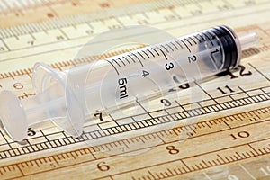 Oral syringe