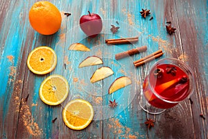 Orange, apple, cinnamon, anise, wine mulled wine