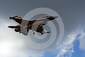 Orange F16