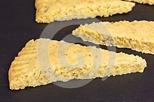 Orange and fennel shortbread