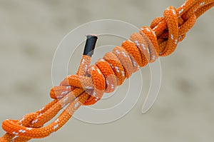 Orange rope as part of outrigger equipment