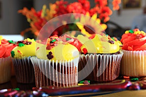 Orange and Yellow Thanksgiving cupcakes
