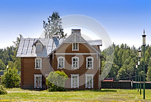 Oranienbaum Lomonosov. Ancient inhabited wooden house