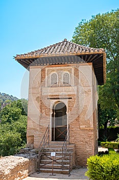 Oratorio junto a la torre de las damas, antiguo palacio nazarÃÆÃÂ­ photo