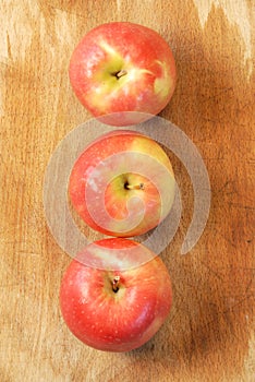 Organic apples / food in