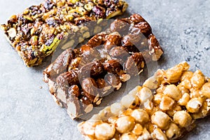 Organic Bars with Almonds, Nuts and Peanuts with Honey No Glucose.