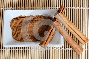 Organic cinnamon powder and sticks