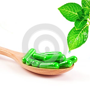 Organic herbal green medicine capsule