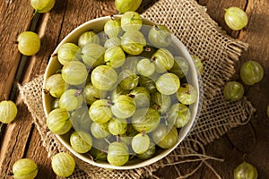 Organic Raw Green Gooseberries