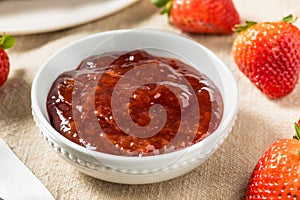 Organic Raw Red Strawberry Jam Jelly