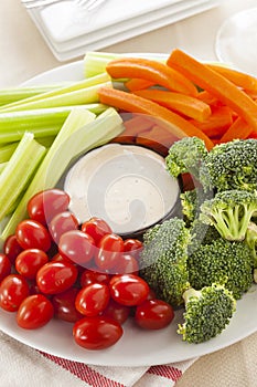 Organic Raw Vegetables with Ranch Dip