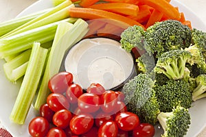 Organic Raw Vegetables with Ranch Dip