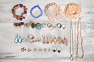 Organized set of jewelry