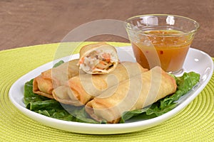 Oriental vegetable spring rolls