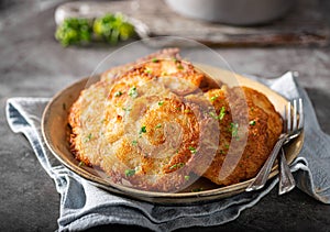 Original latkes with garlic