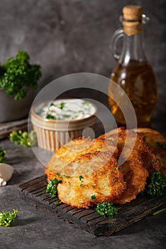 Original latkes with garlic