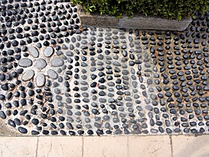 Original paving of the pavement pebbles