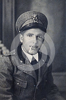 Original vintage 30s photo portrait Italian military man