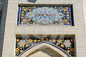 Ornamental mosaic decoration in Middle Asia historical architecture