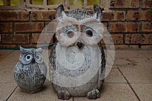 Ornamental owls displayed.