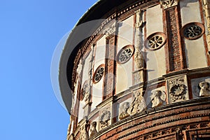 Ornamented wall of a round building