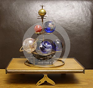 Orrery Steampunk Art Clock With 6 Planets & Sun