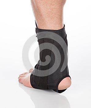 Orthopedic ankle brace