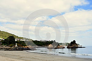 Rocas sobre el Playa de entre en,,.. Europa. Octubre 05 2019 