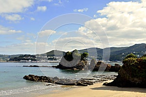 Rocas sobre el Playa de entre en,,.. Europa. Octubre 05 2019 