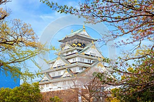 Osaka Castle dates back to 1583, it\'s one of Osaka\'s most popular hanami spots during the cherry