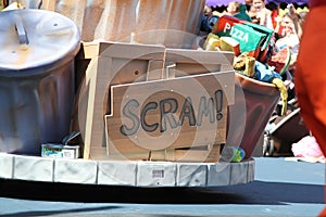 Oscar the grouch trash can