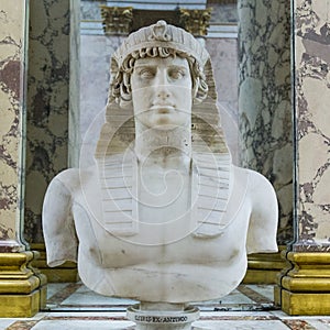 Osiris statue at Paris museum