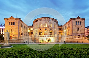 Oslo parliament - panorama at night