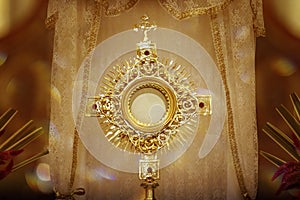 Ostensorial adoration in the catholic church - Holy Week