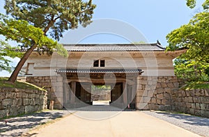 Oteichinomon Gate (1670) of Marugame castle, Japan