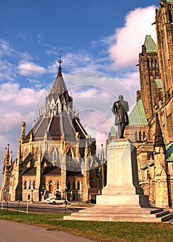 Ottawa Parliament monument near Library May 2008