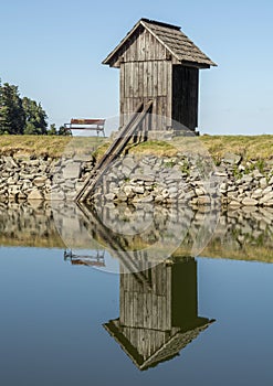 Ottergrundský tajch. Najvyššie položená vodná nádrž v Štiavnických vrchoch. Banská Štiavnica. Slovensko