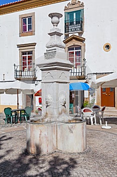 Ourives Fountain in Capitao Salgueiro Maia Square,