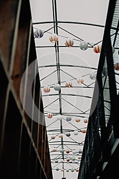 Hanging light lantrens