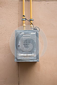 Outdoor gas installation