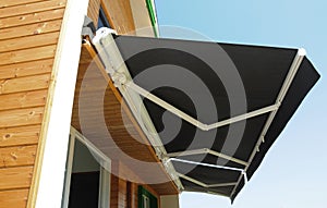 Outdoor high quality automatic sliding canopy retractable roof system, patio awning for sunshade of a modern wooden house