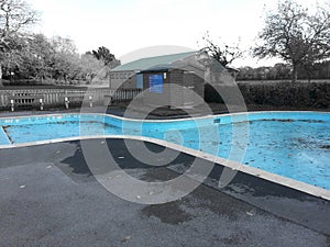 Outdoor paddling pool for kids in winter