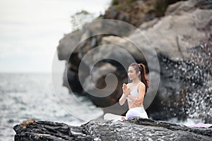 Outdoor yoga, Yoga with nature