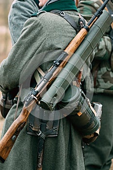 Outfit of a German soldier with a rifle