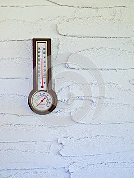 Outside thermometer