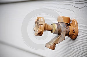 Outside water spigot