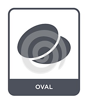 oval icon in trendy design style. oval icon isolated on white background. oval vector icon simple and modern flat symbol for web