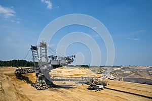 Overburden excavator